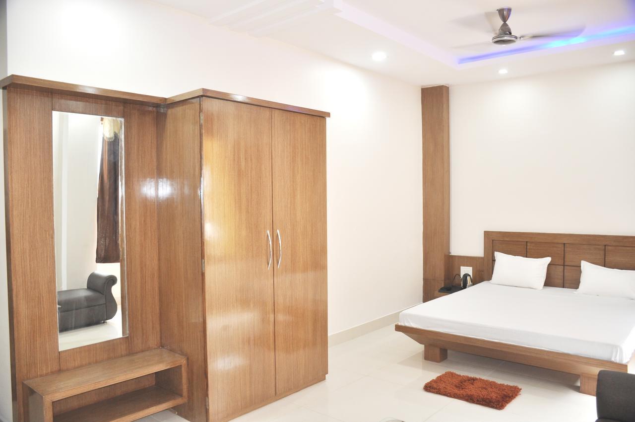 Hotel Rk Residency Satna Екстериор снимка