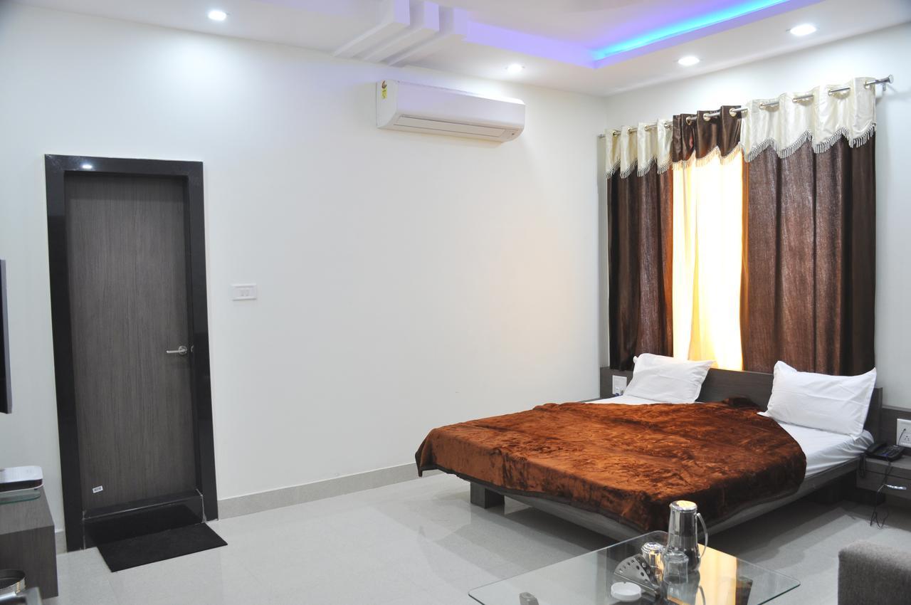 Hotel Rk Residency Satna Екстериор снимка