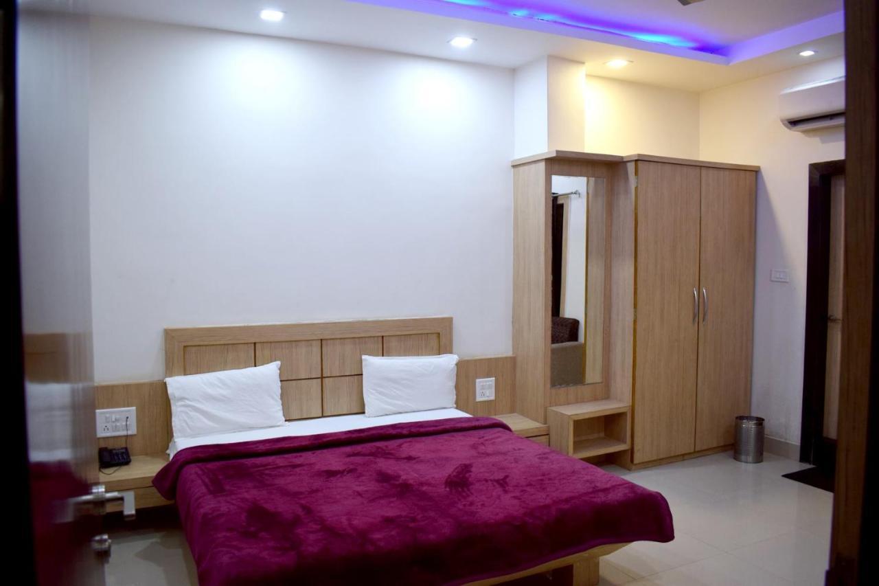 Hotel Rk Residency Satna Екстериор снимка