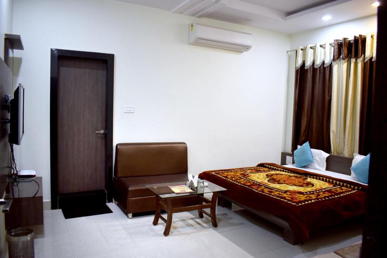 Hotel Rk Residency Satna Екстериор снимка
